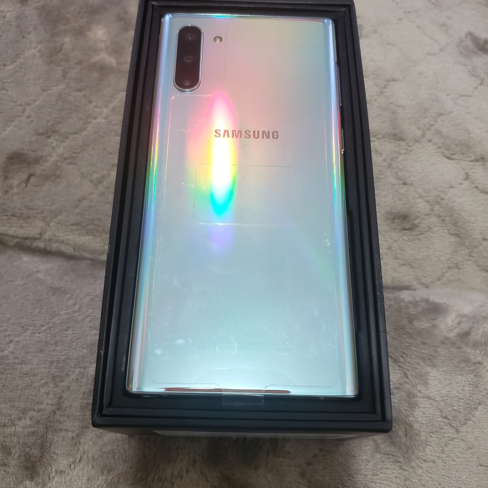 Locked Samsung Note10 Aura Glow 256gb